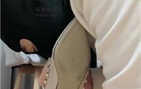 【拽拽】近距离-肉丝脚捂脸窒息 JS250108-28