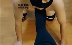 【冰女王】闻着臭袜子臭脚丫发骚 JS250308-35