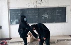 【大小姐】户外-荒废教室惩罚学生奴【下】 JS250312-4