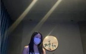 【煎饼狗子】沐足店舔技师的脚 JS250319-26