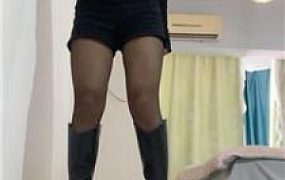 【苏苏】御姐S-长靴踩喂食场 bf51474