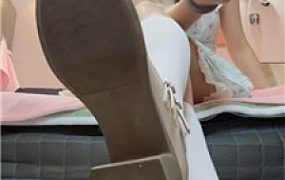 【兔兔酱】数字天堂之脏白丝    250324-10