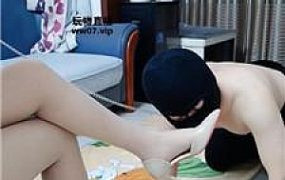 【樊儿】骑马坐脸窒息-虐乳-肉丝脚舔 JS250325-19