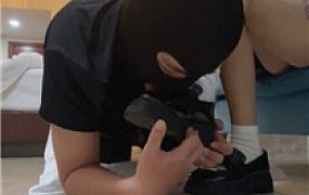 【沐沐】学生主皮鞋白袜踩虐舔 bf51719