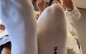 【狗哥】商场开发双白袜素人虐 bf51749