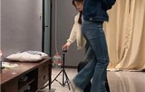 【猴歌】双S-转胯狗爬-运动鞋踢踹-踩踏 bf51825