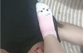 【猫女王】粉色棉袜裸足狂舔 JS250331-12