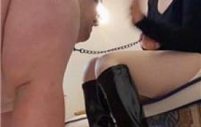 【佳佳】高跟长靴全体重踩踏 JS250330-48