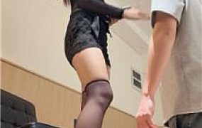 【雅雅】车模S-高跟美腿蹂躏家奴 bf52358