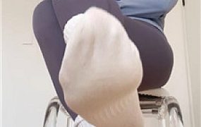 【伊柔】臭棉袜寸止    250410-31