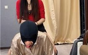 【狗哥】骑马狗爬-长靴白袜踩虐 bf52218