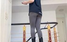 【小妮】短靴白袜全体重踩踏 bf52052