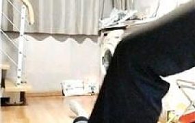 【林意如】人体烟灰缸-运动鞋踩踏 bf51973