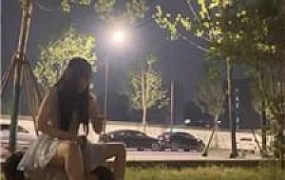 【婉纱】可爱学生主户外遛狗【双视角版】 bf52588