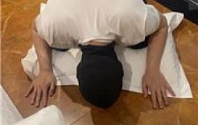 【小凤梨】磕头求舔纹身小妹的脚  JS250419-9