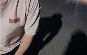 【黑兔】户外羞辱跟踪狂 JS250417-13