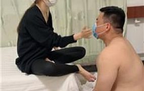 【水冰月】精神小妹酸臭脚丫蹂躏虐 JS250426-19