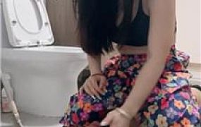 【南月女神】物化家具奴-头压马桶  JS250426-24