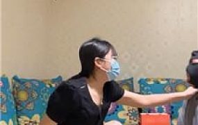 【朝朝】圈养奴裸足狂舔 JS250424-23