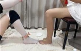 【阳阳】白袜羞辱可爱母畜【双视角版】 bf53025