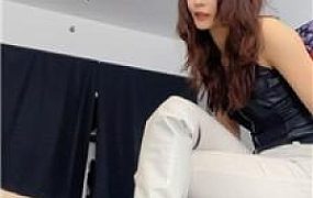 【倪小主】高跟长靴玩虐-强灌圣水-腿绞 JS250504-8