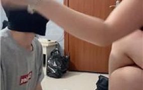 【鹿允儿】吃真狗粮-舔小白鞋 bf52902