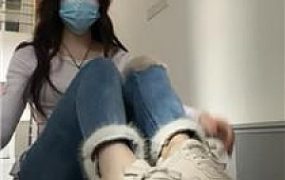 【煎饼狗子】脚深喉-舔老爹鞋白船袜 JS250429-3