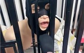 【南月女神】囚禁狗笼-生活伺候 JS250506-30