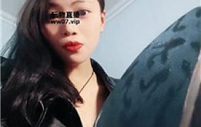 【诗诗】黑丝高跟靴乳母    250511-15