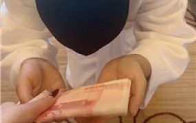 【佳禾】白富美羞辱脚下畜生 bf53244