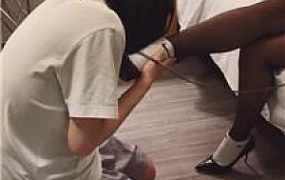 【奈奈女帝】脏白袜黑丝美腿羞辱 JS250509-53