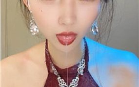 【佳佳】口水寸止盯    250508-32