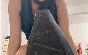 【小猫是S】今天又对谁摇尾巴了    250519-33