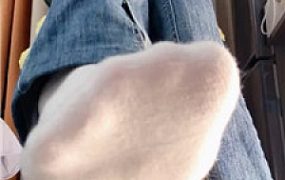 【兔兔酱】白棉袜羞辱下    250518-19