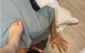 【沐沐】磕头求舔小妹玉足 JS250519-32