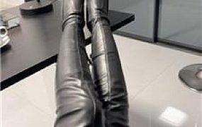 【sera】关狗笼-清理脏长靴 JS250519-20