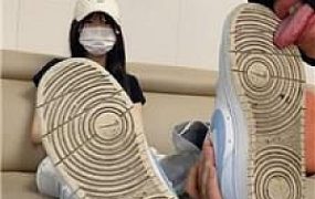 【深情】胯下羞辱-清理超脏鞋底 bf53546