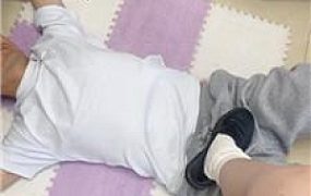 【玄狐】学生小主-皮鞋白袜踩虐 JS250518-1