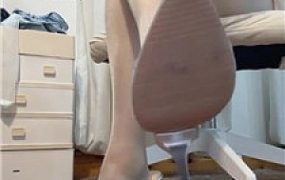 【萱子】绿帽怀着身孕出轨的老婆    250515-33