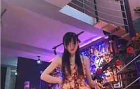 【伊晨】女王的威严-把奴吊起来虐 bf54187