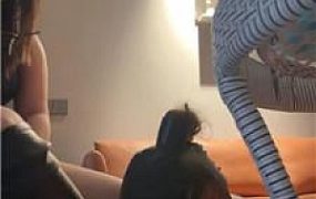 【滇后】跪舔脏长靴美腿虐 JS250605-8