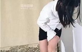 【温妤】玉足踩踏-虐乳骑马狗爬 bf54123