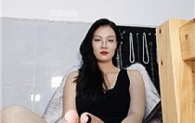 【洛芙菱】红底高跟    250531-16