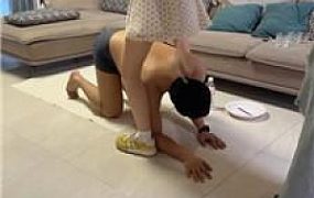 【深情】超多素人学生暴力踢踹虐打 bf54037