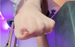 【小妮】油亮丝羞辱    250529-29