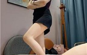 【佳佳】重度掐乳-白袜诱惑-踩踏 bf54900