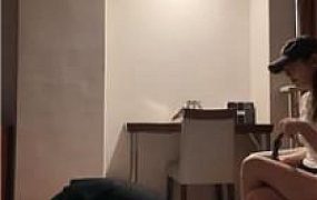 【彩虹】学生主脚丫玩老师奴 JS250621-7