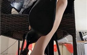 【香芋朱朱】每日一鹿之被女上司诱惑犯贱    250619-30