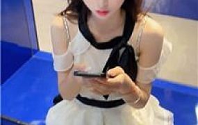 【素人抽水机】白袜小姐姐踩踏-抽耳光 bf54700