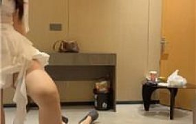 【婉纱】羞涩短裙女神-臭脚虐 JS250610-15